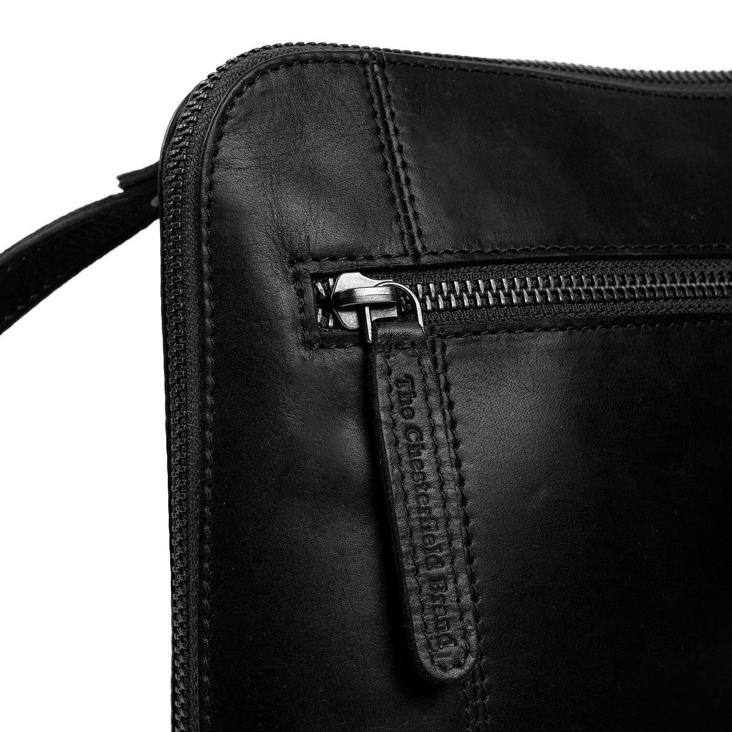 The Chesterfield Brand River Axelremsväska, Svart