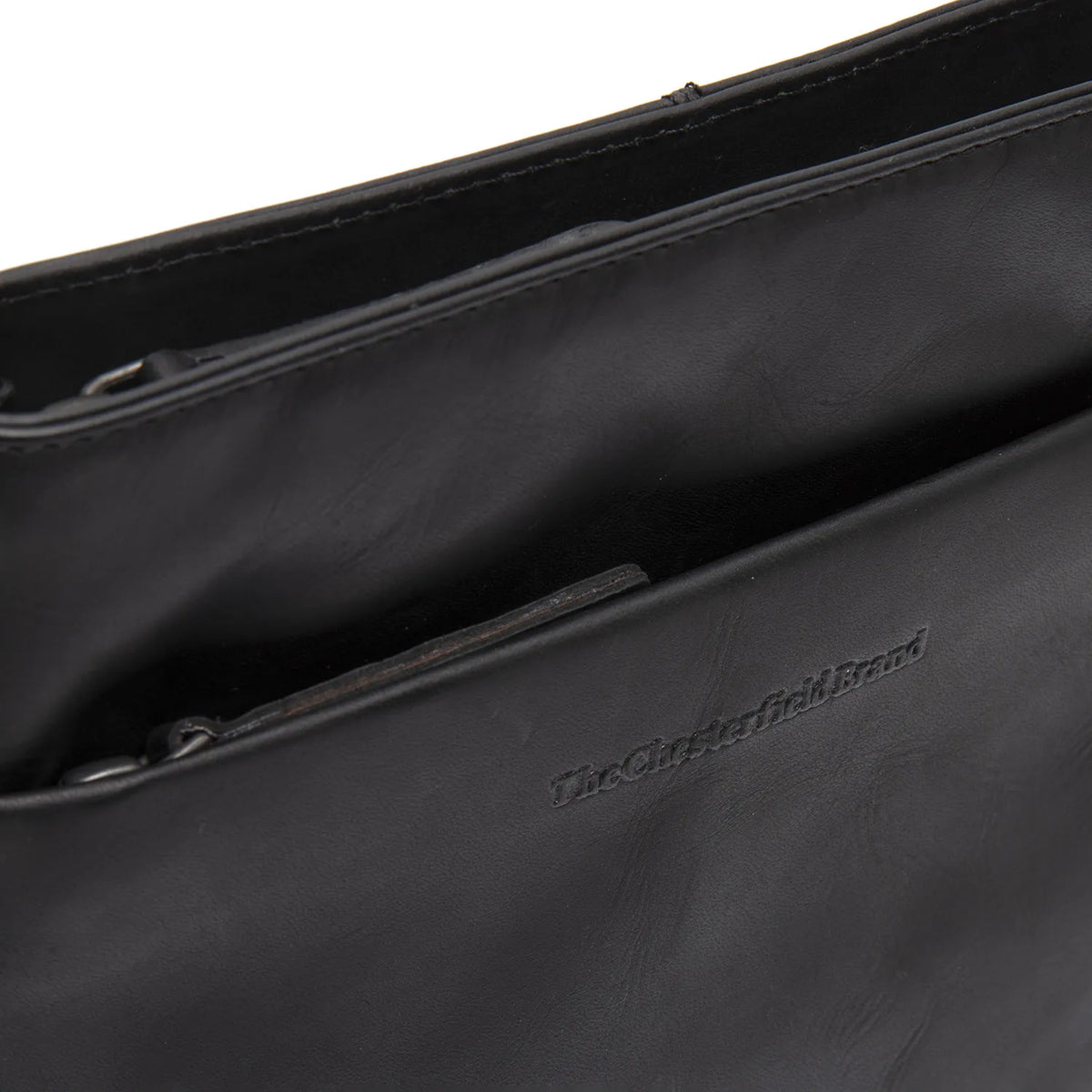 The Chesterfield Brand Navene Leather Crossbodyväska, Svart
