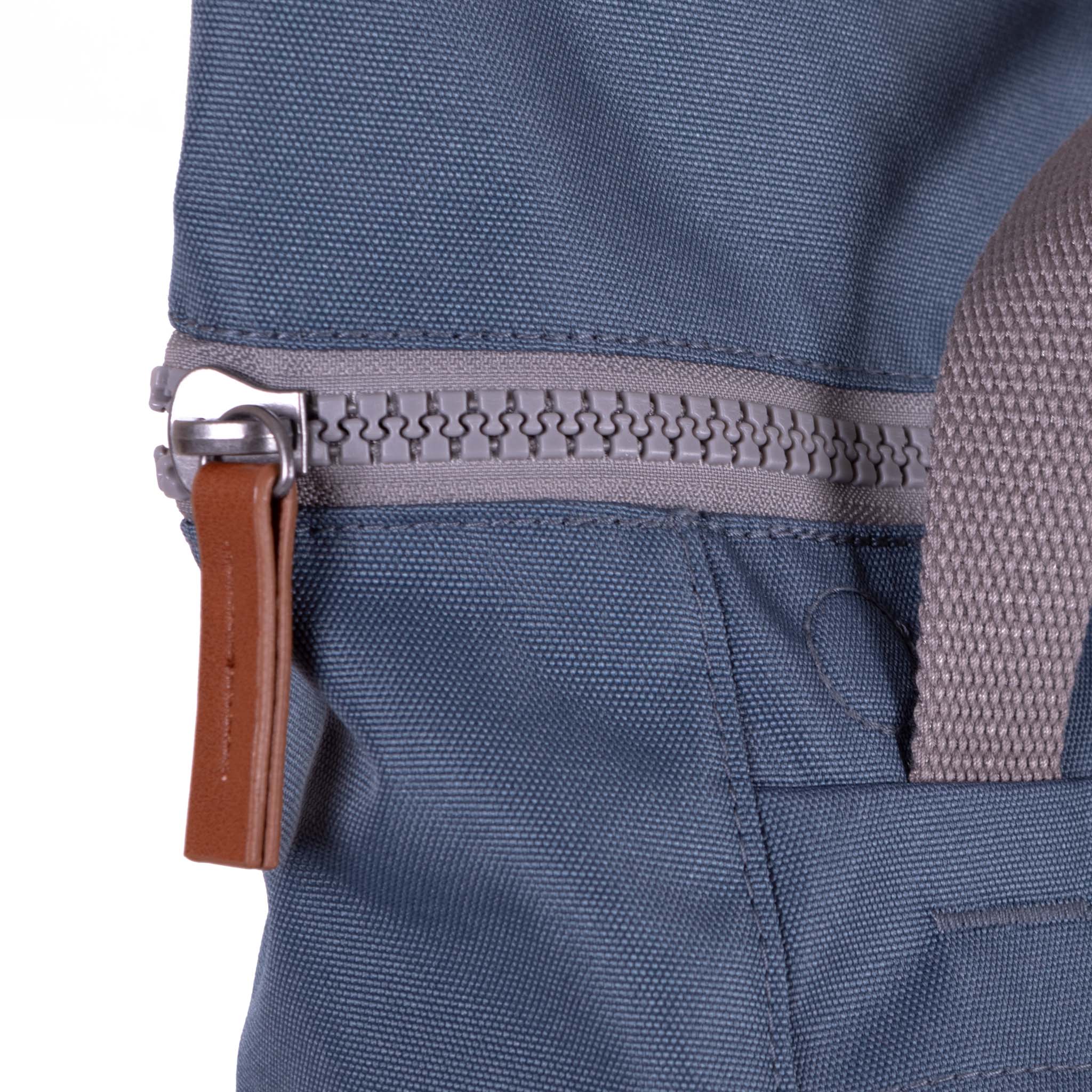 ROKA London Finchley A Medium Ryggsäck, Airforce