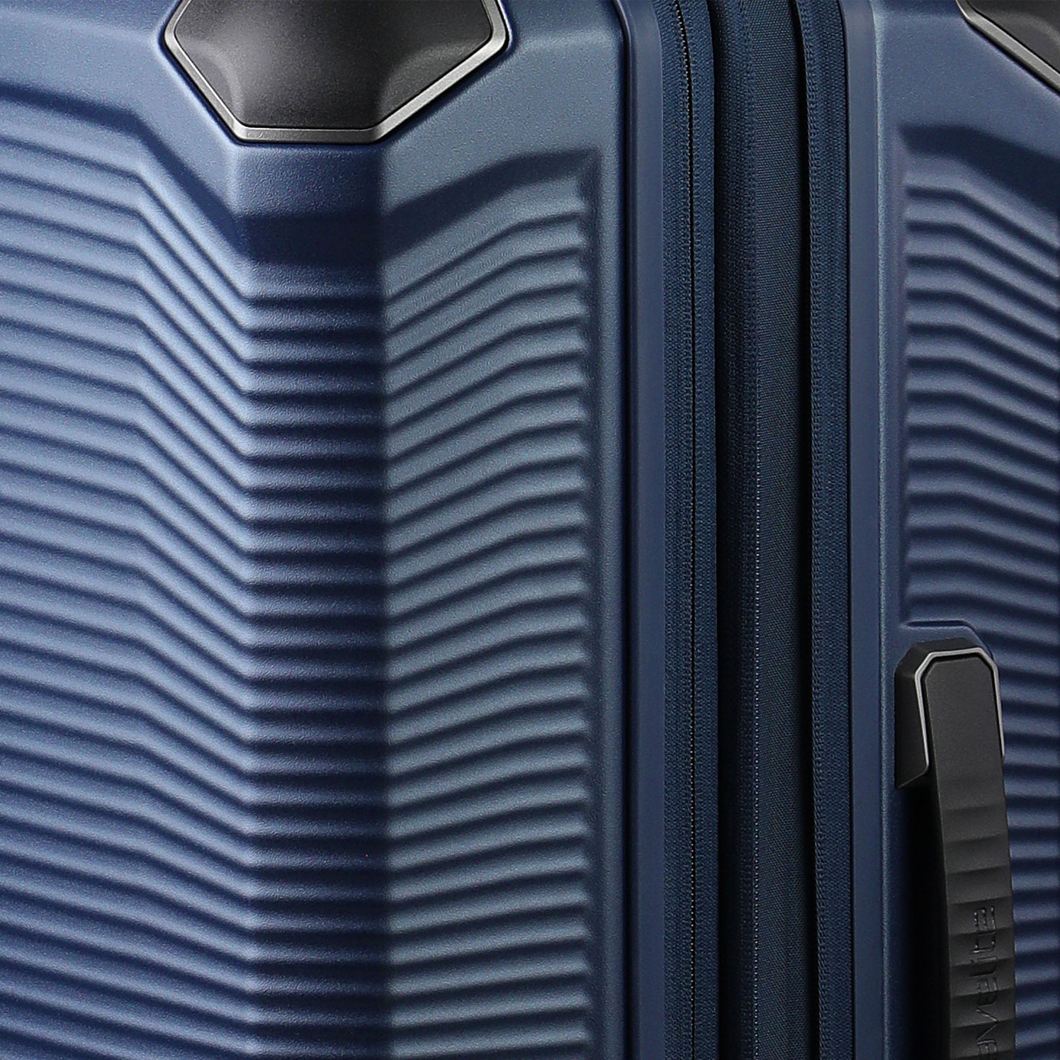 Travelite Millennium Trolley M Expanderbar – Resväska 67 cm, Navy