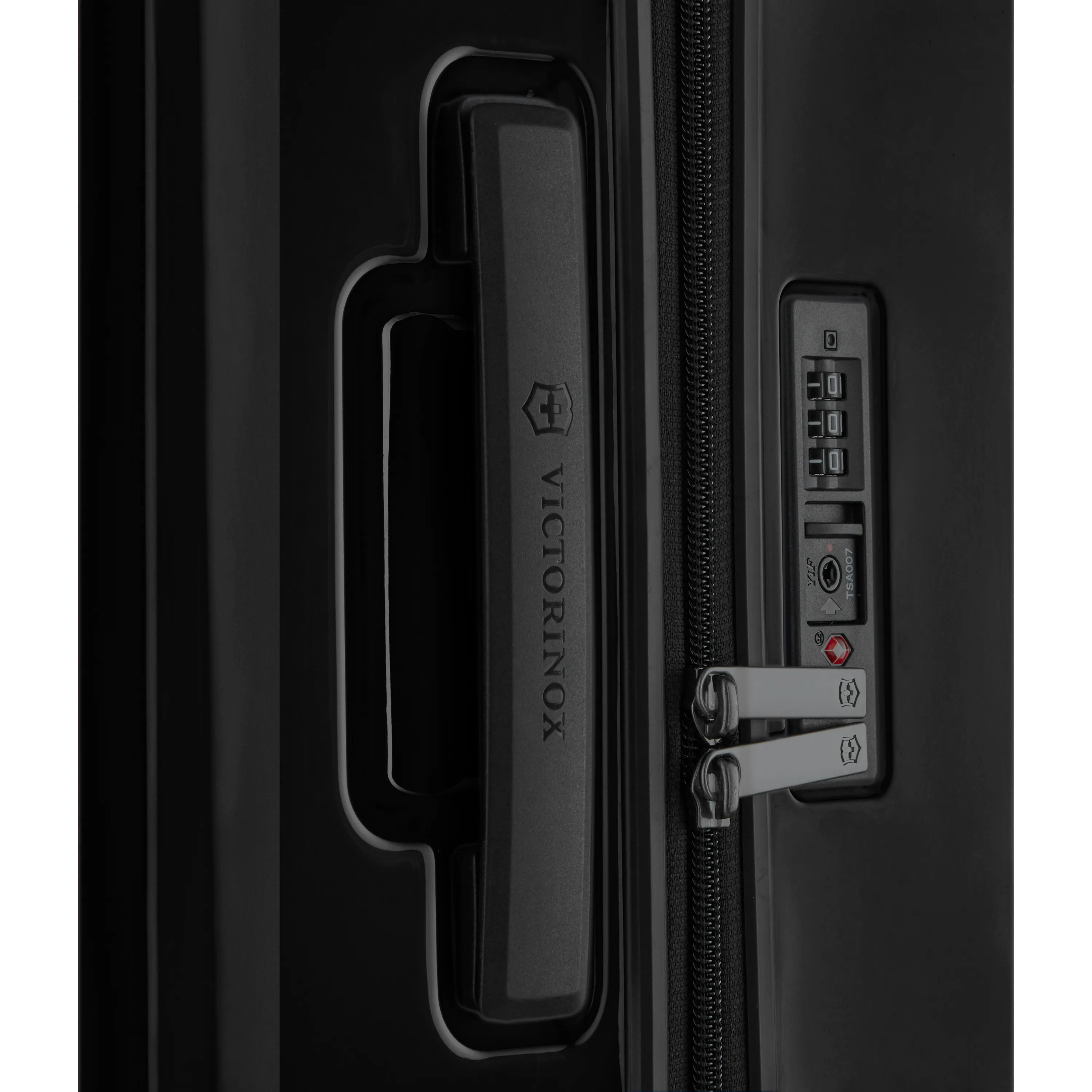 Victorinox Airox, Medium Hardside Case, Black