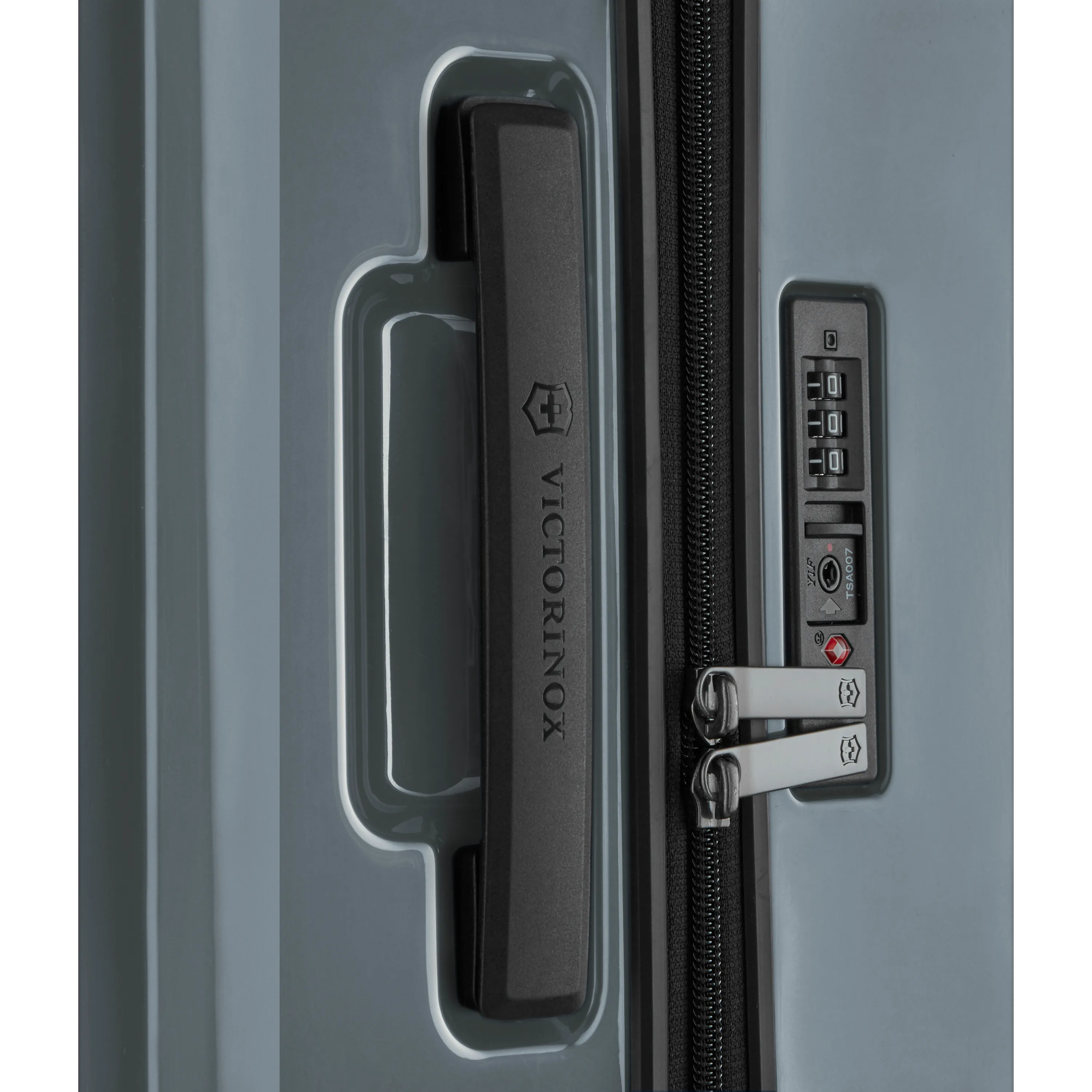 Victorinox Airox, Medium Hardside Case, Silver