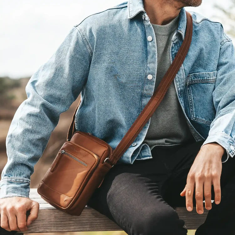 The Chesterfield Brand Birmingham Crossbodyväska, Cognac