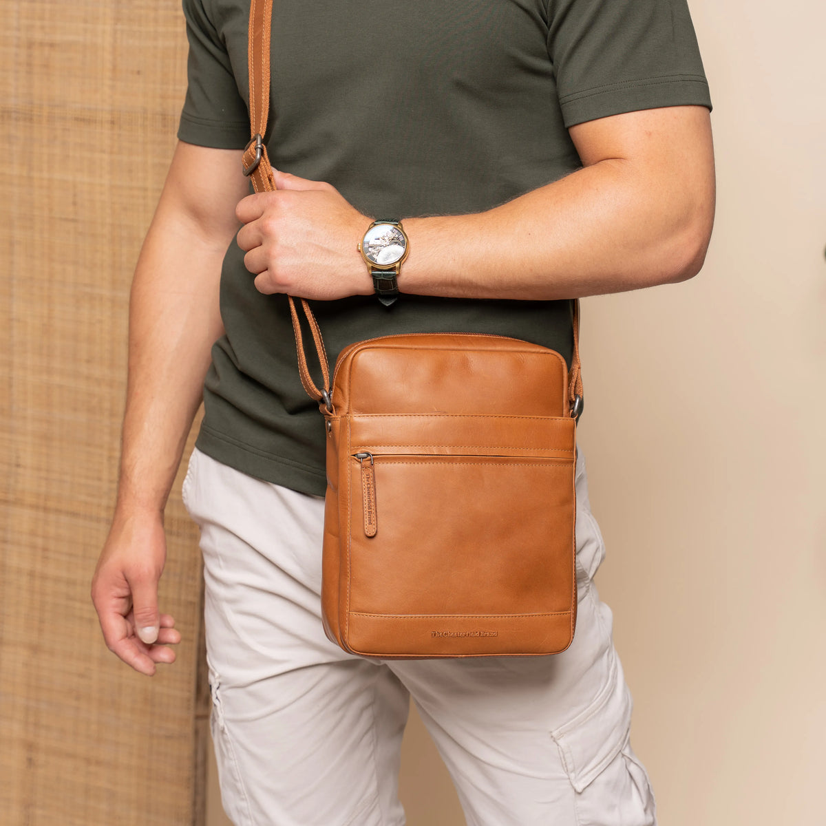 The Chesterfield Brand Anzora Leather Crossbodyväska, Cognac