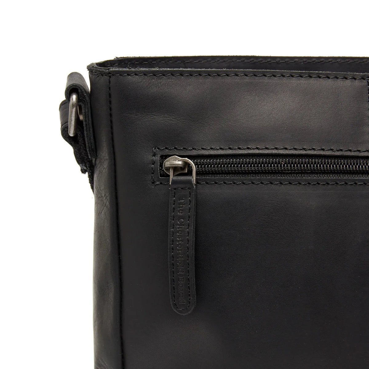 The Chesterfield Brand Mumbai Leather Crossbodyväska, Svart