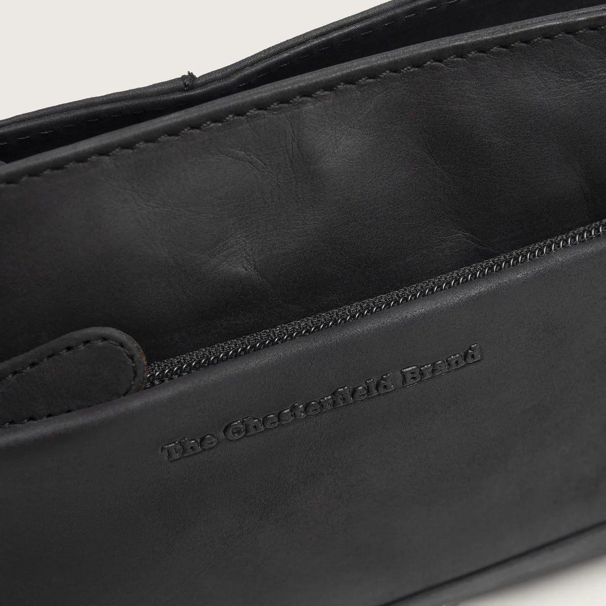 The Chesterfield Brand Salerno Crossbodyväska, Svart