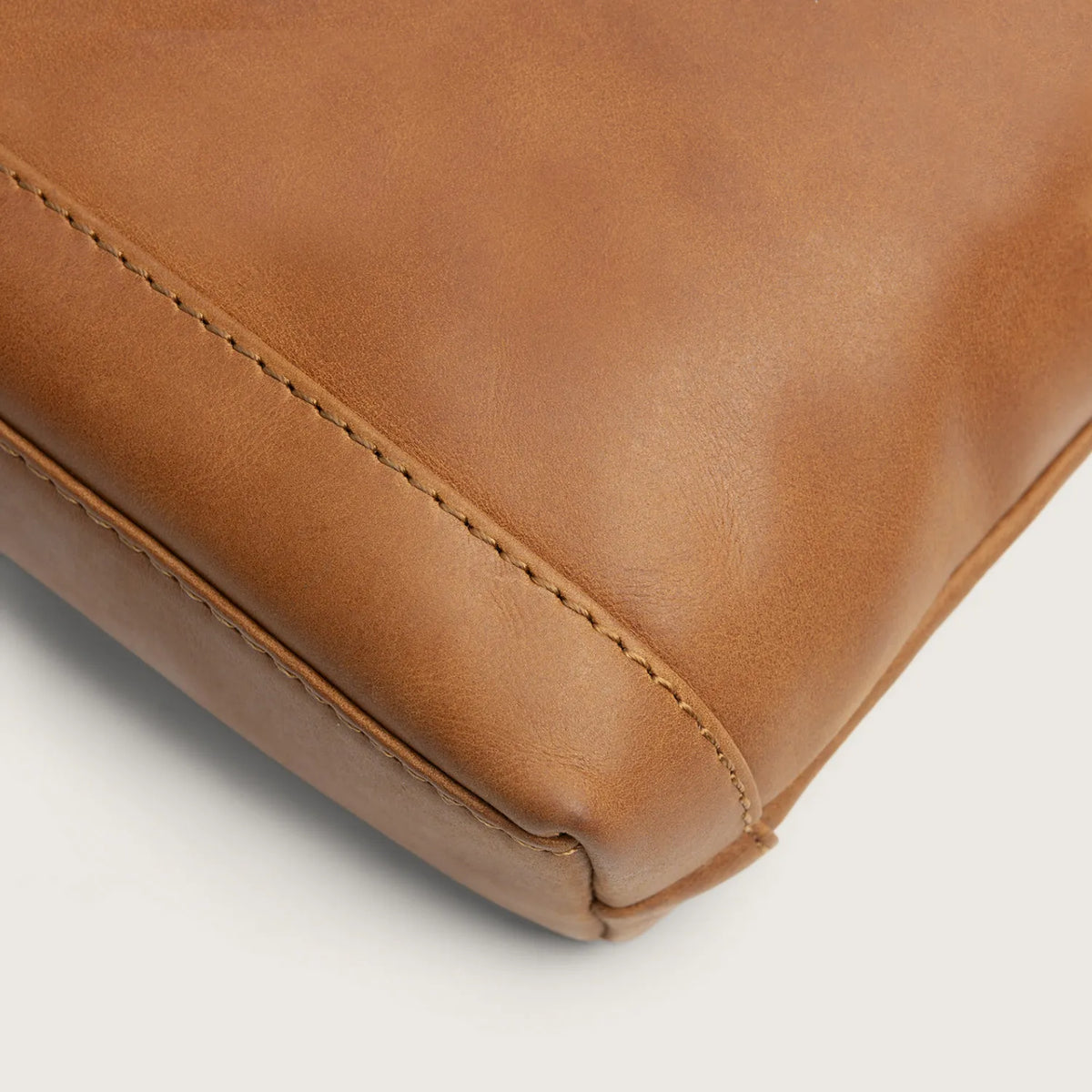 The Chesterfield Brand Salerno Leather Crossbodyväska, Cognac