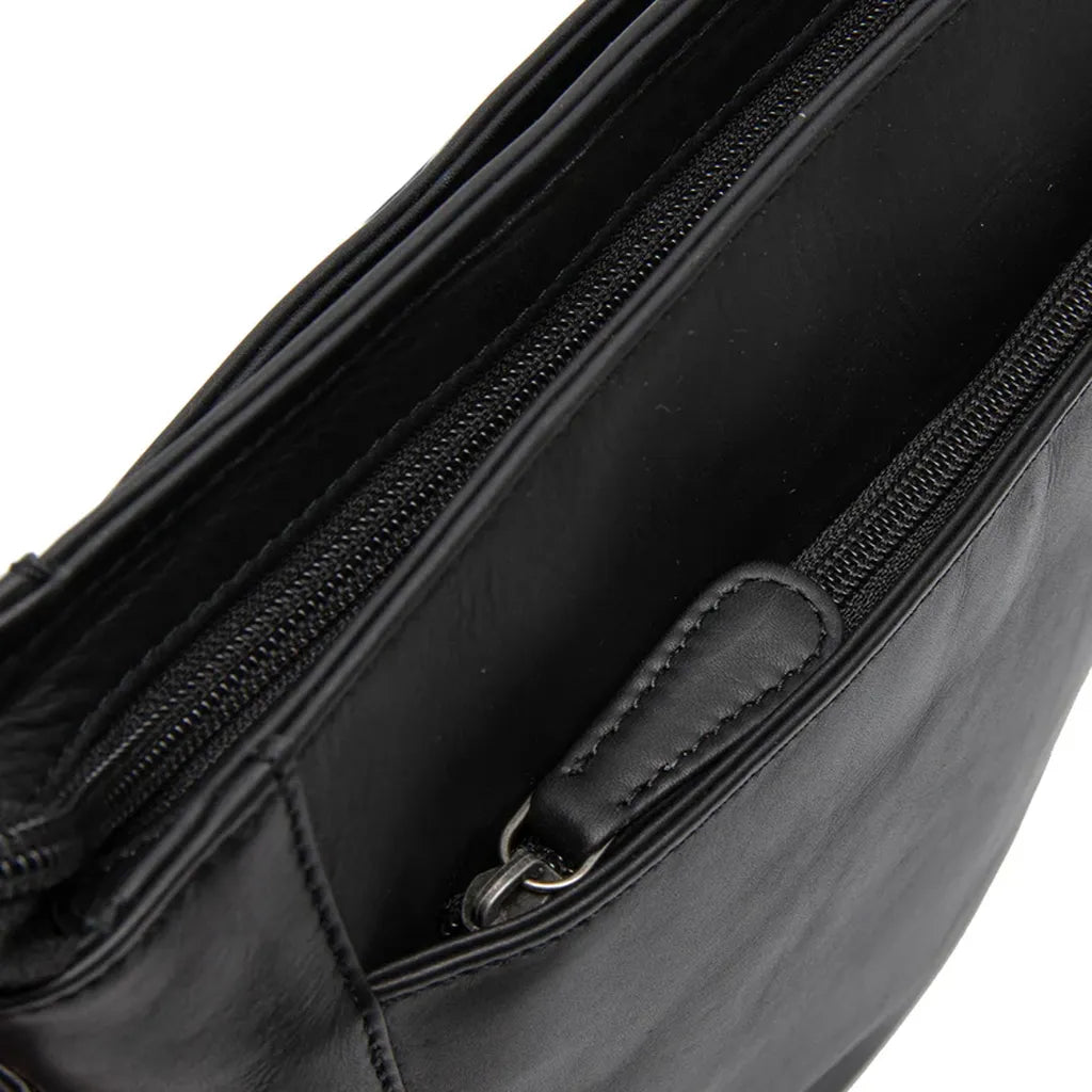 The Chesterfield Brand Moore Shoulder Bag, Svart