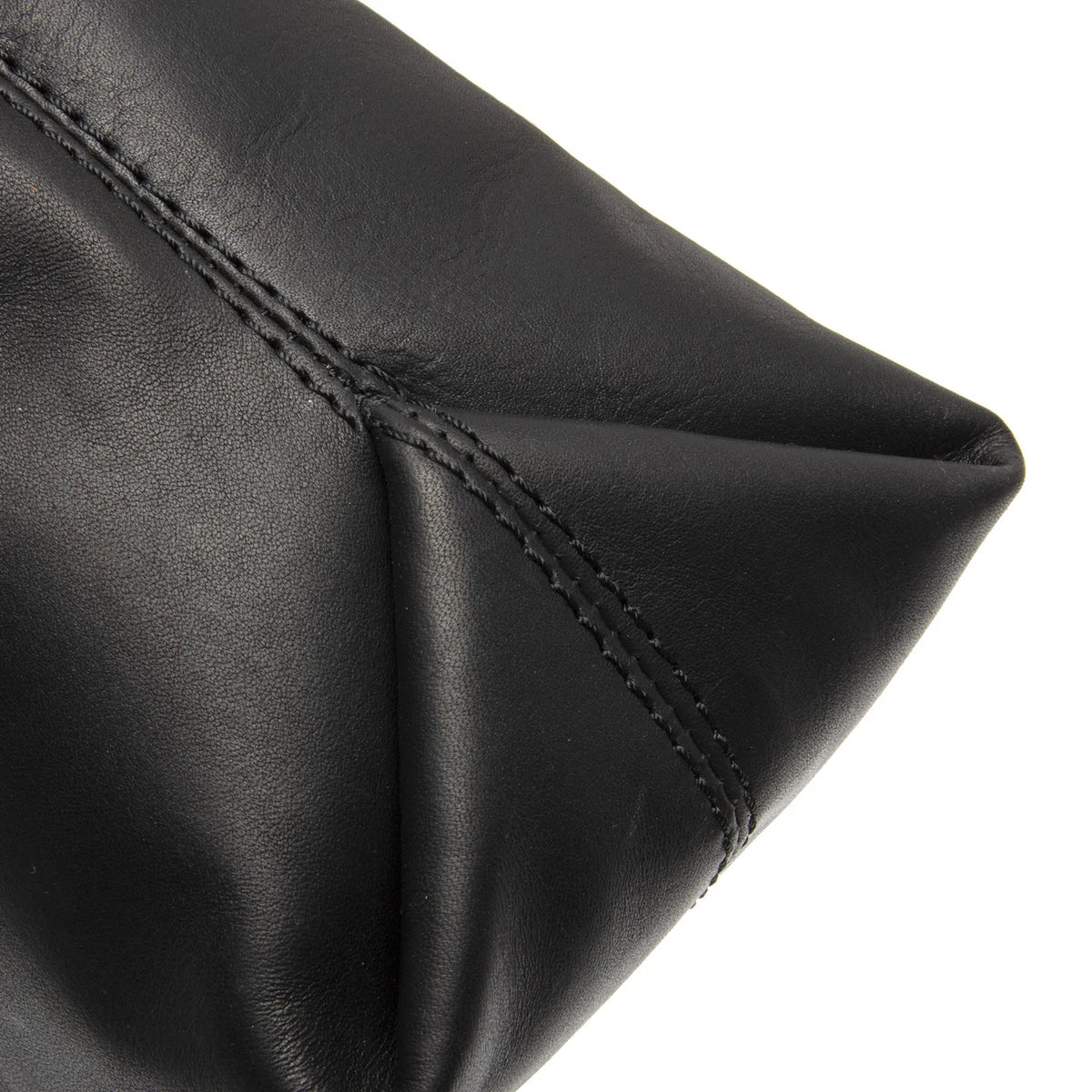 The Chesterfield Brand Christie Leather Axelremsväska, Svart