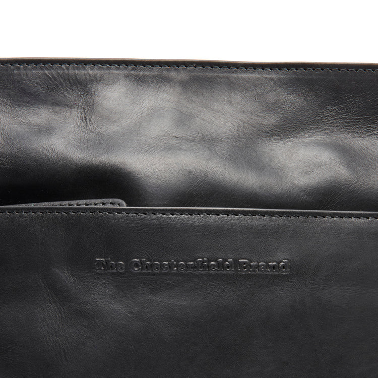 The Chesterfield Brand Lunton Leather Crossbodyväska, Svart