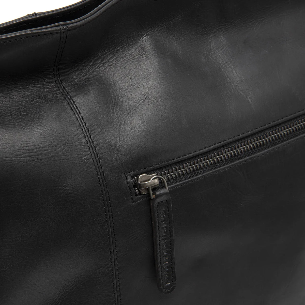 The Chesterfield Brand Zira Leather Axelremsväska, Svart