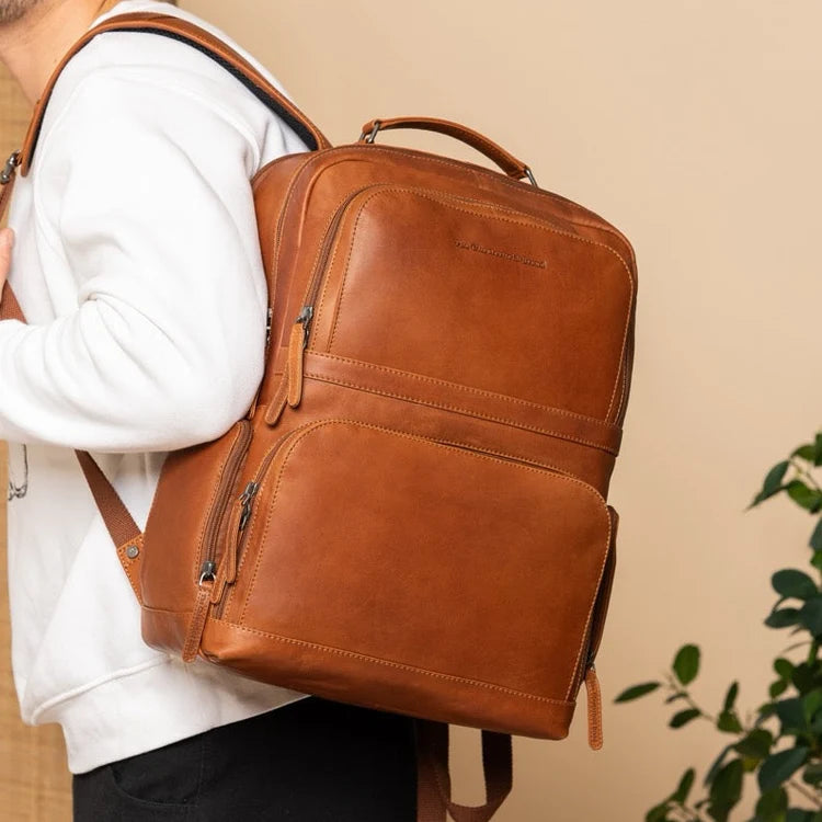 The Chesterfield Brand Lennox Backpack 17", Cognac