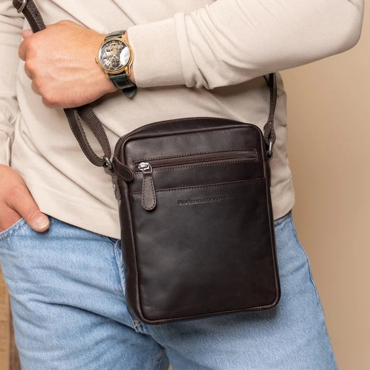 The Chesterfield Brand Laveno Leather Crossbodyväska, Brun