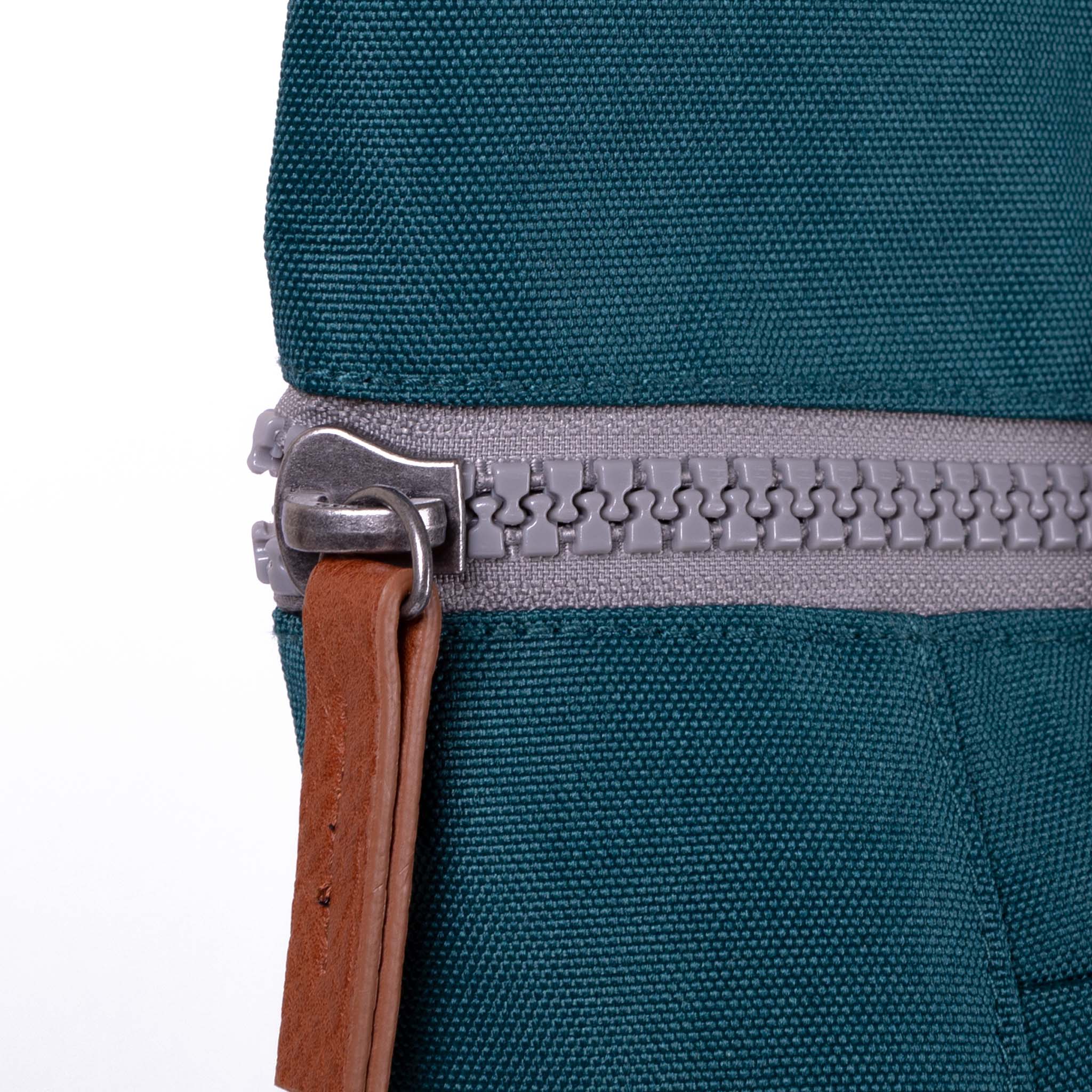 ROKA London Finchley A Medium Ryggsäck, Teal