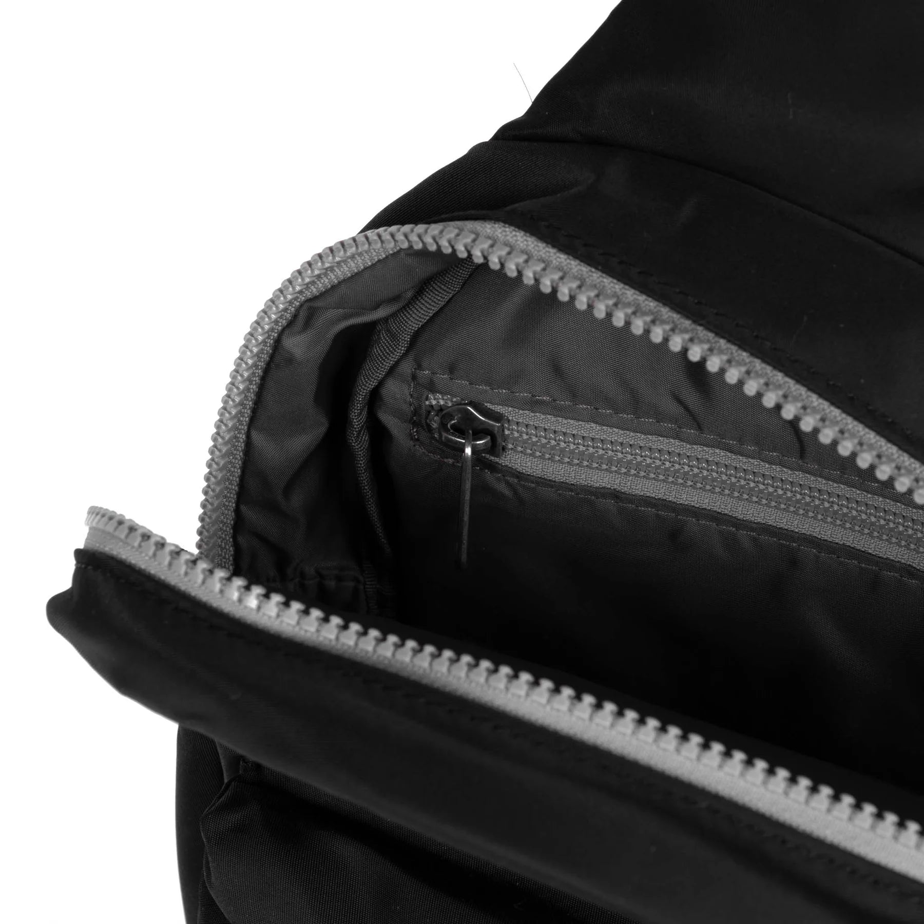 ROKA London Willesden Sling Bag, Black