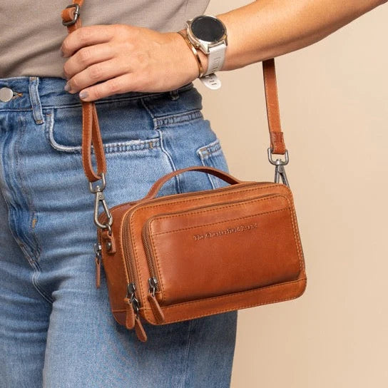 The Chesterfield Brand Rovon Leather Crossbodyväska, Cognac