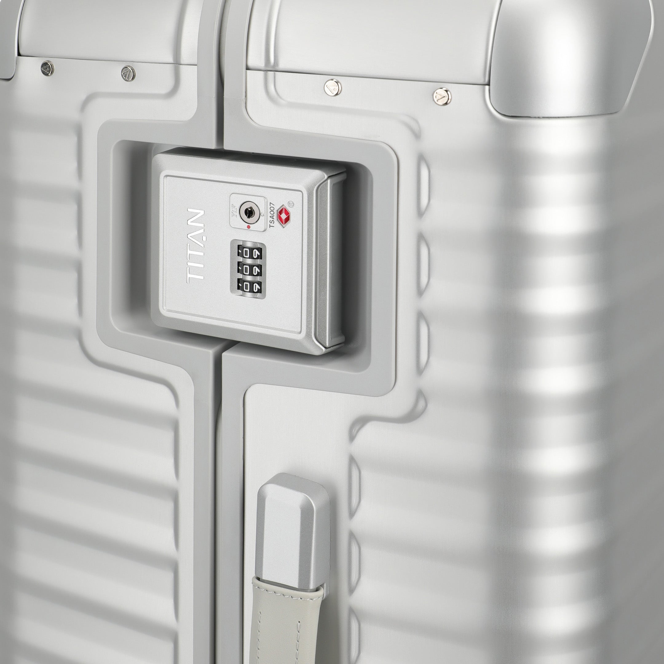 Titan ETERNITY Trolley L, Silver