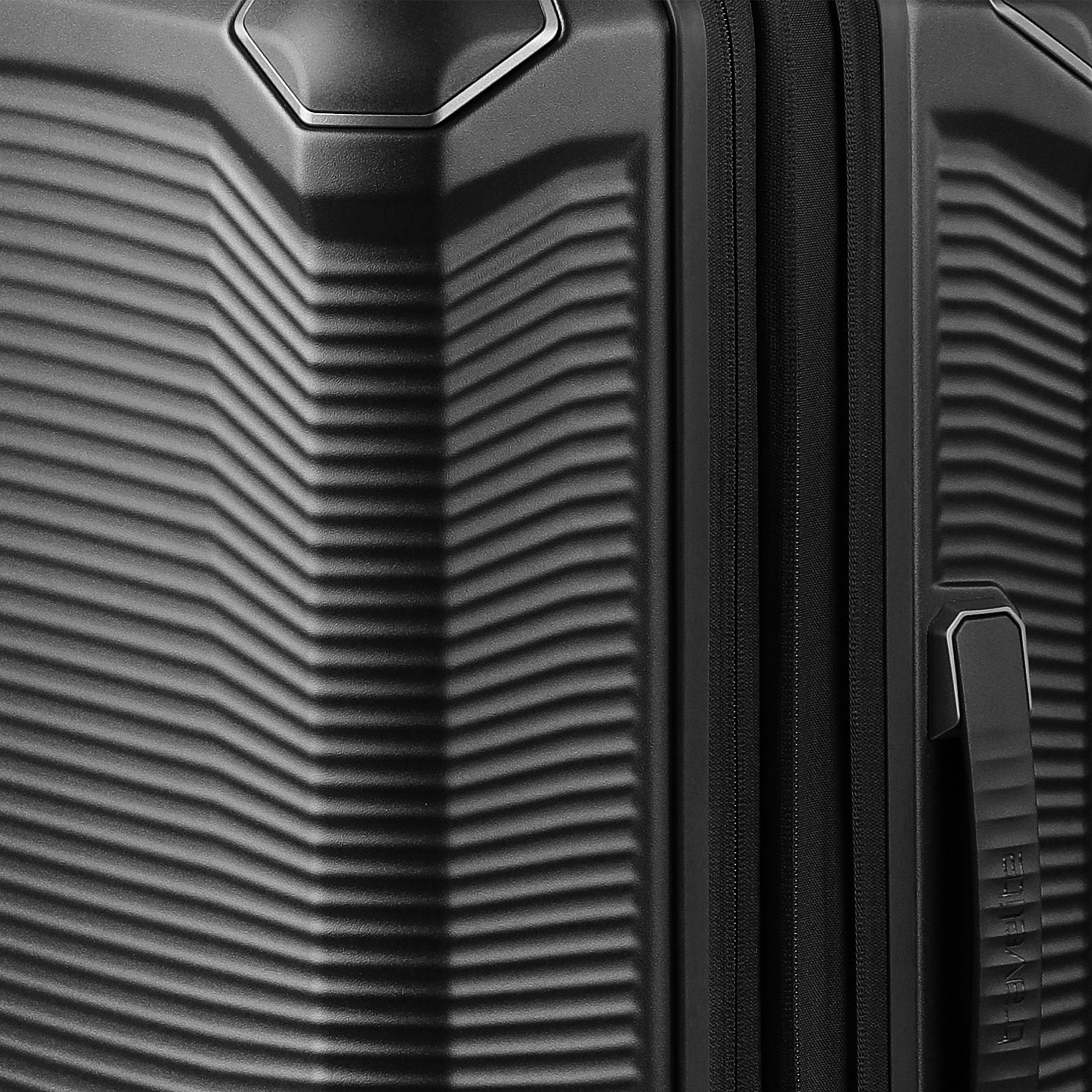 Travelite Millennium Trolley M Expanderbar – Resväska 67 cm, Black