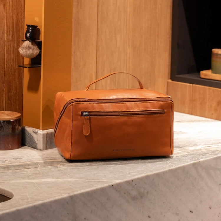 The Chesterfield Brand Trevia Toiletry Bag, Cognac