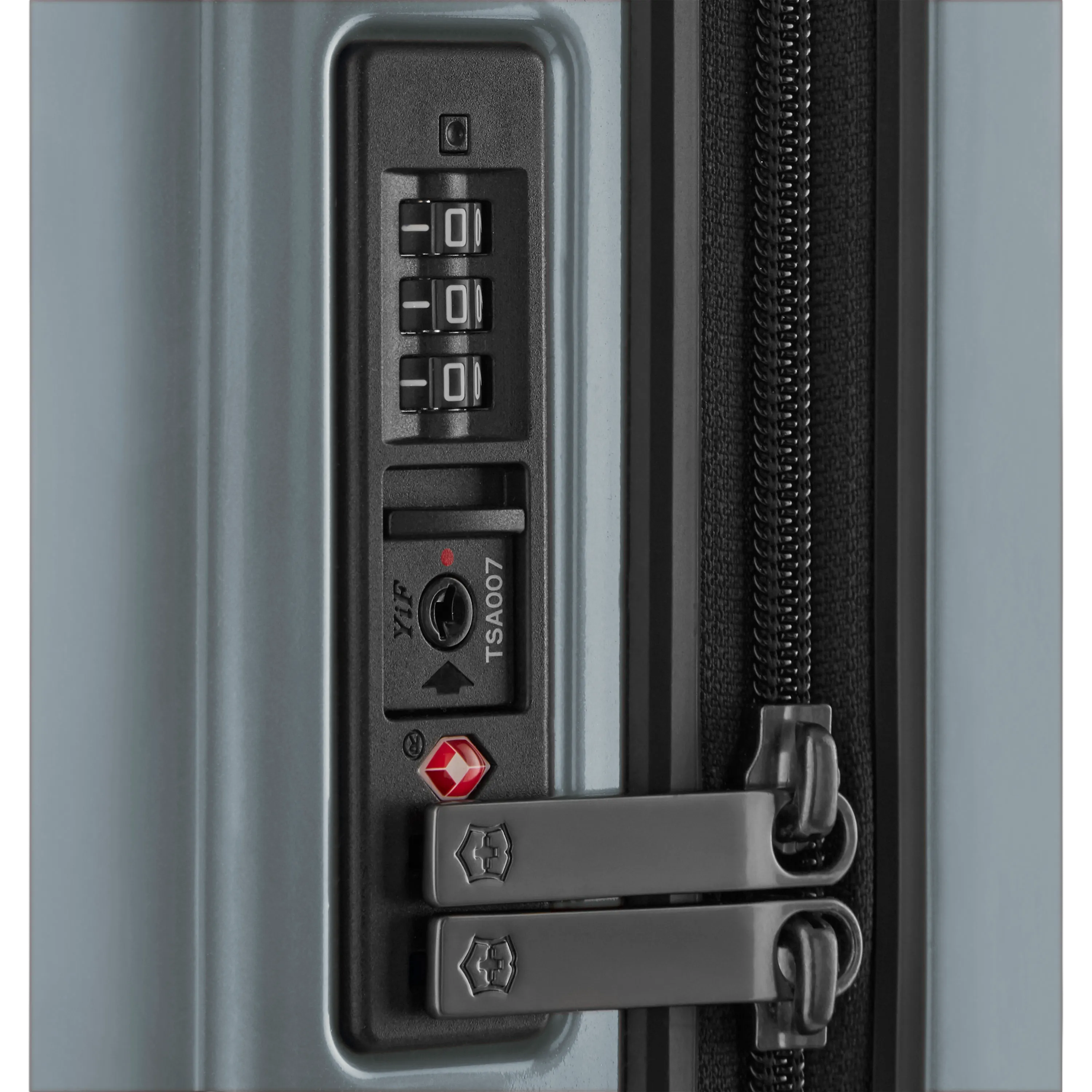 Victorinox Airox, Frequent Flyer Hardside Carry-On, Silver