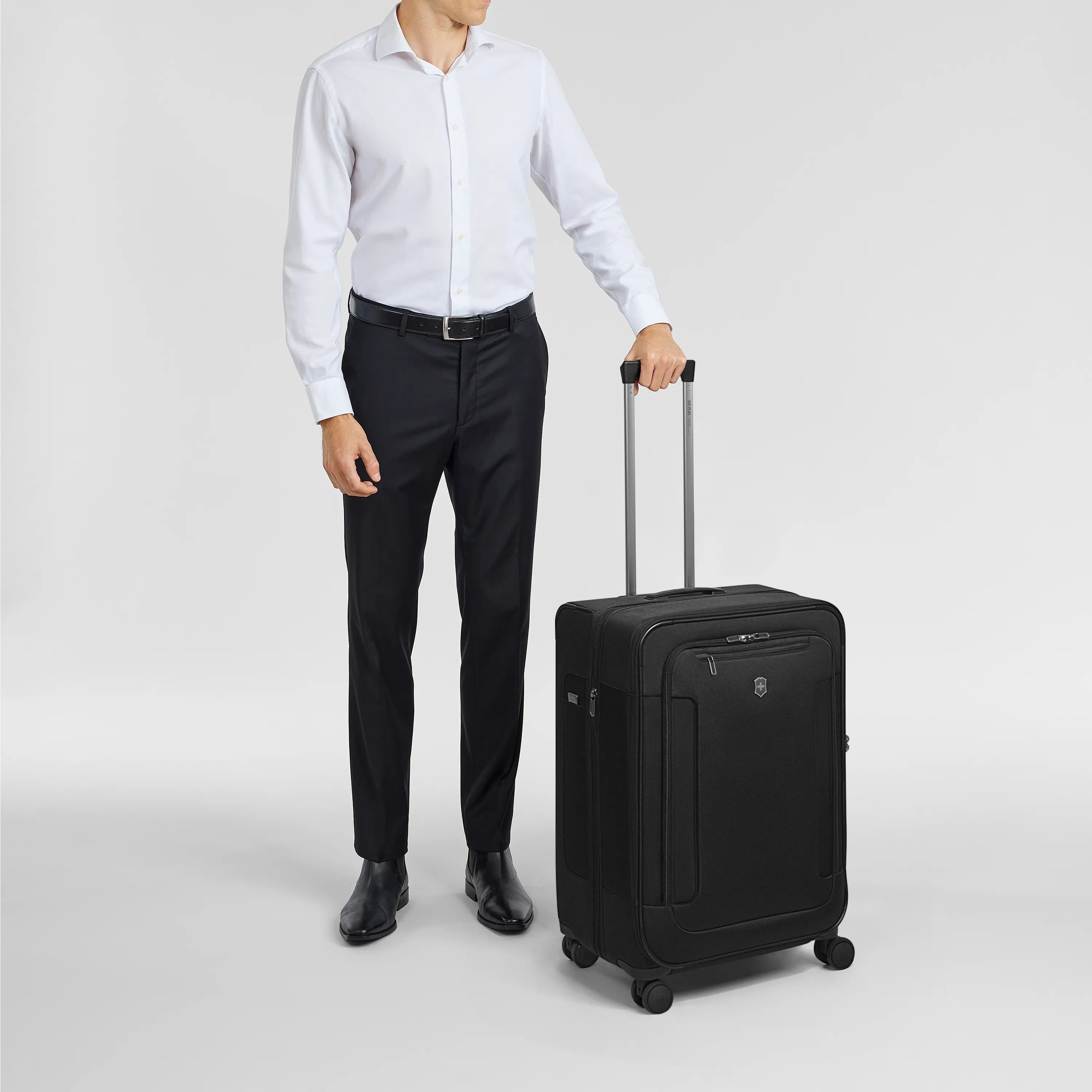 Victorinox Werks Traveler 7.0 Medium Case, Black